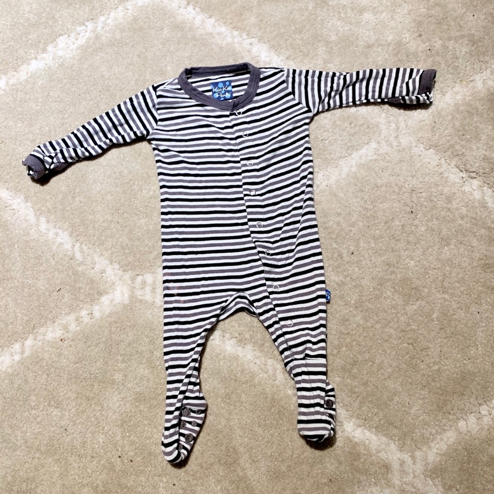 NB Kickee Pants snap footie